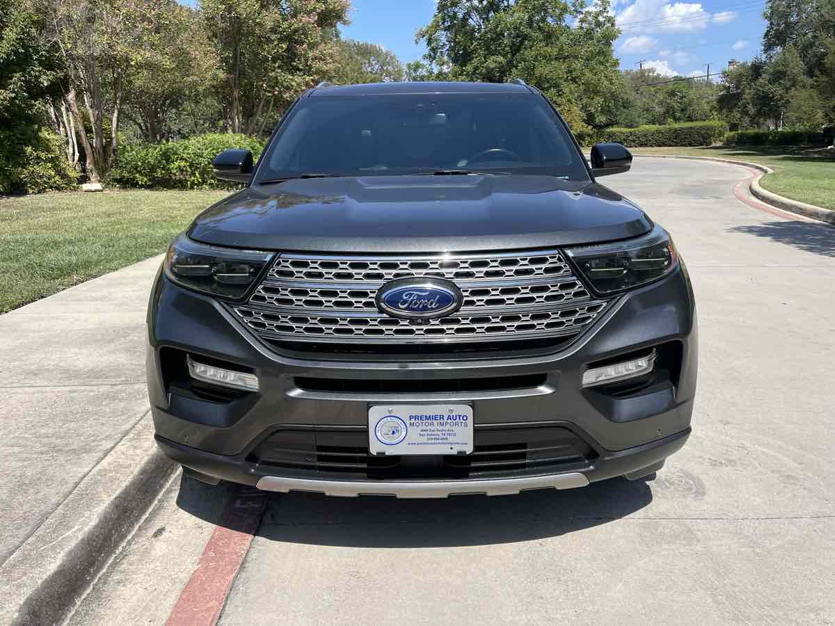 Photo 6 of this Ford Explorer