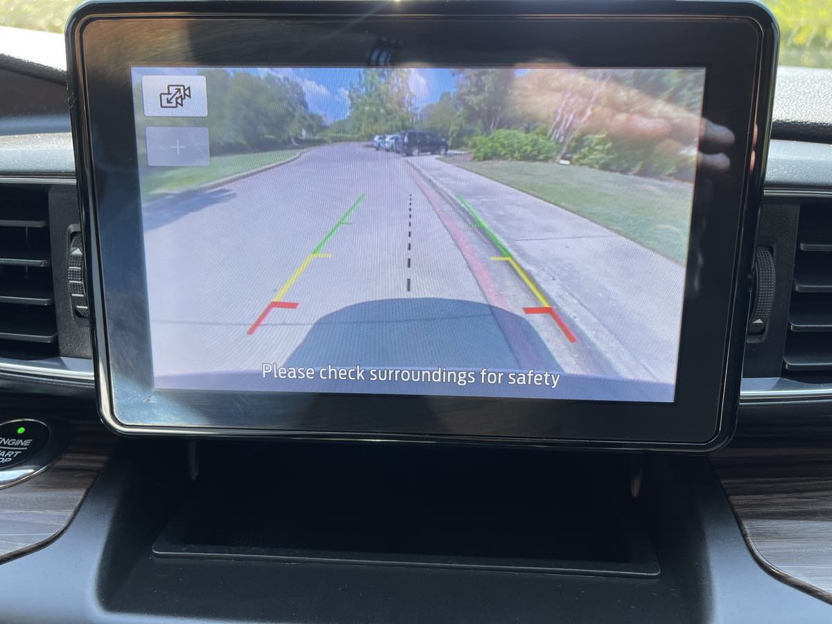 Photo 17 of this Ford Explorer