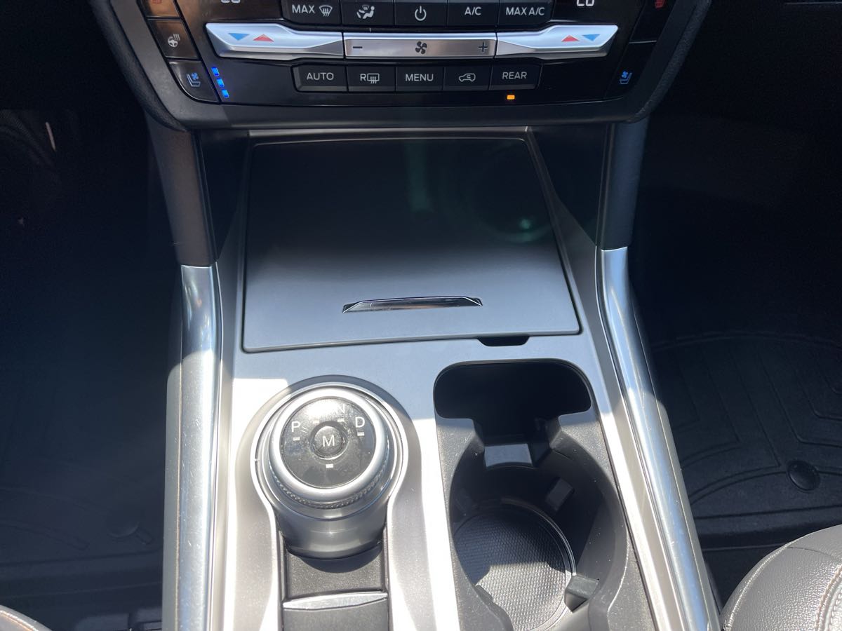 Photo 19 of this Ford Explorer