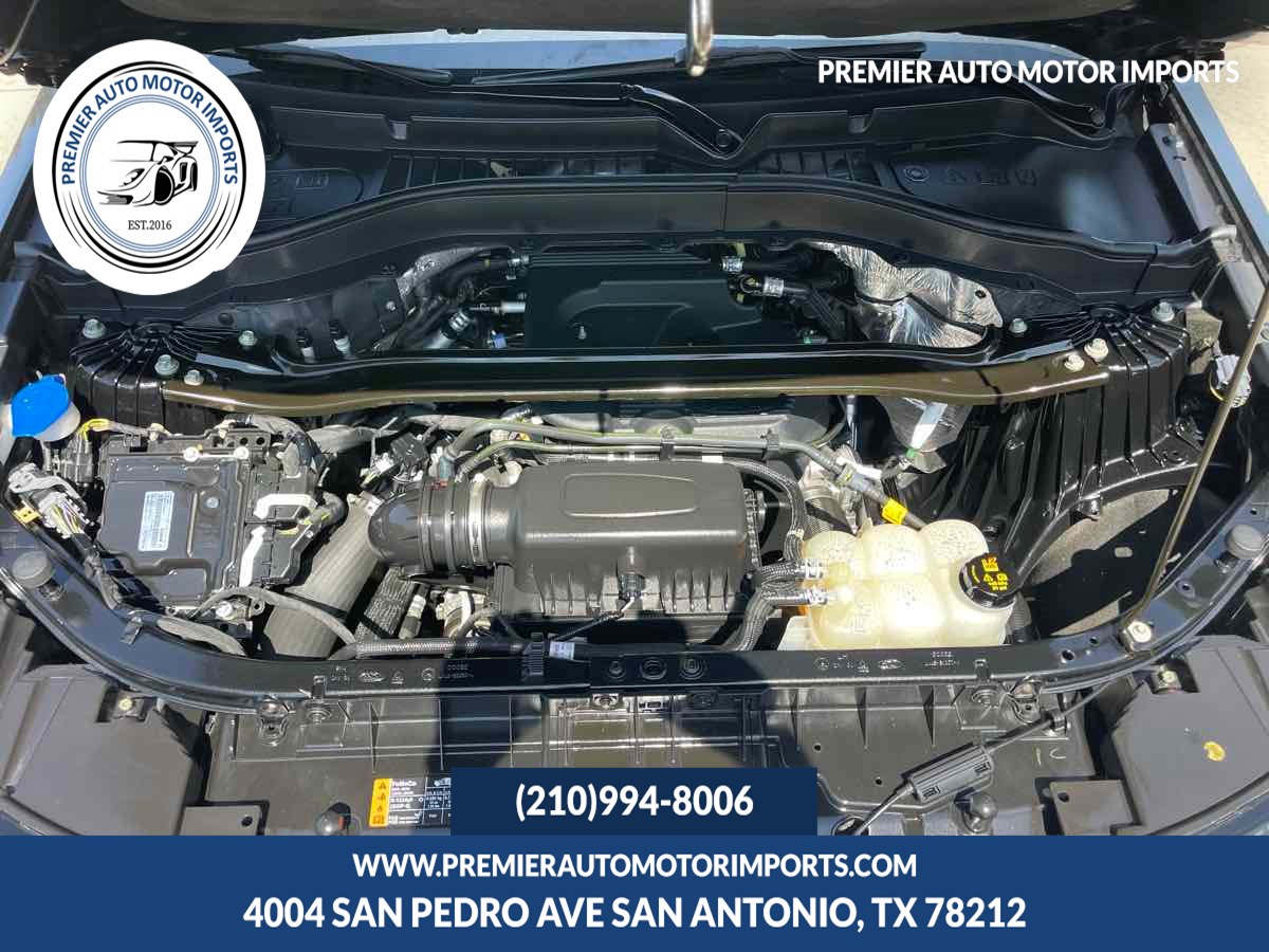 Photo 32 of this Ford Explorer