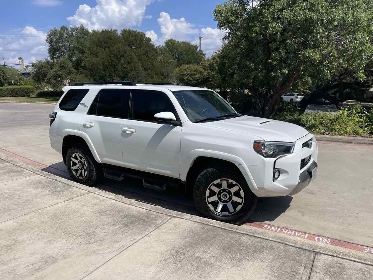 Photo 3 of this Toyota 4Runner