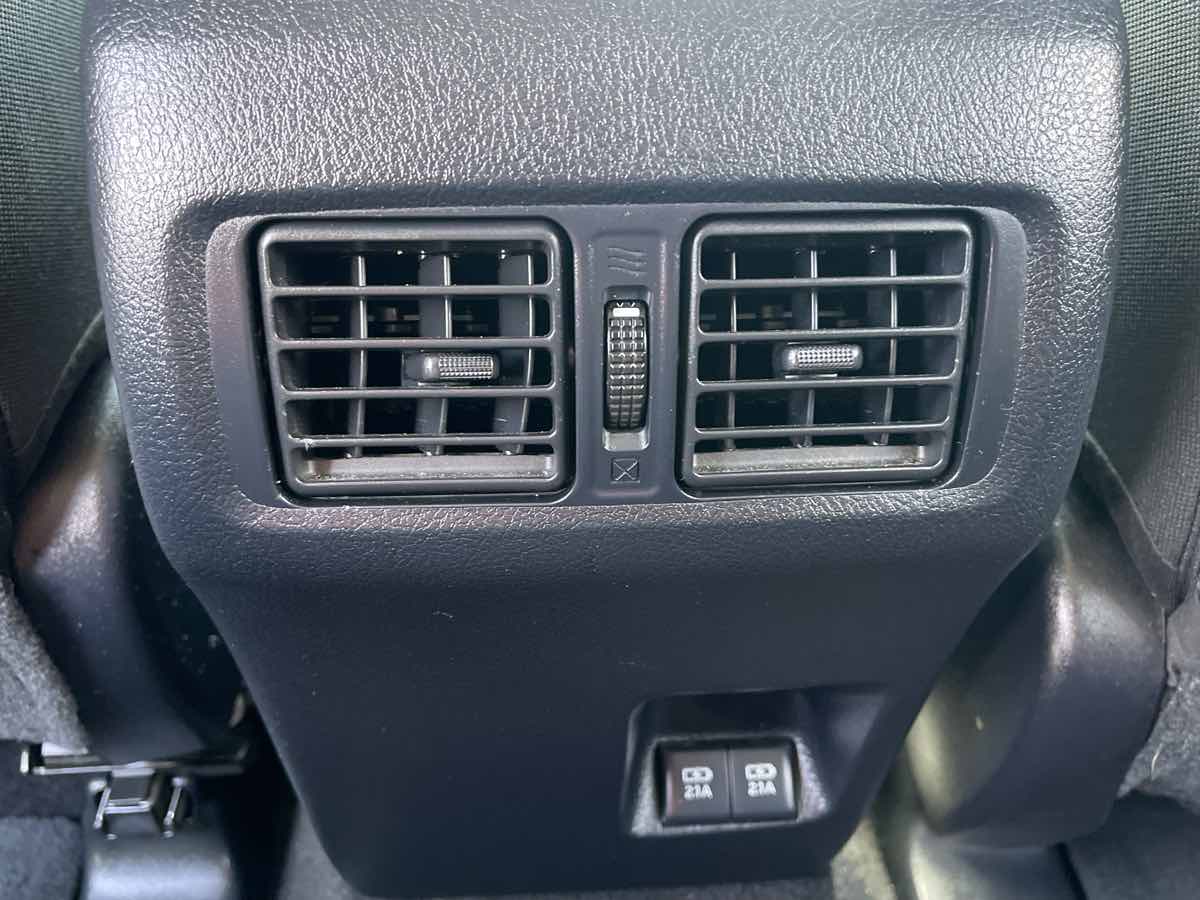 Photo 15 of this Toyota 4Runner