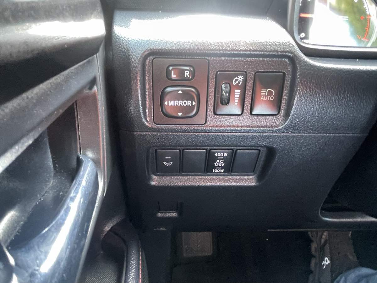 Photo 23 of this Toyota 4Runner