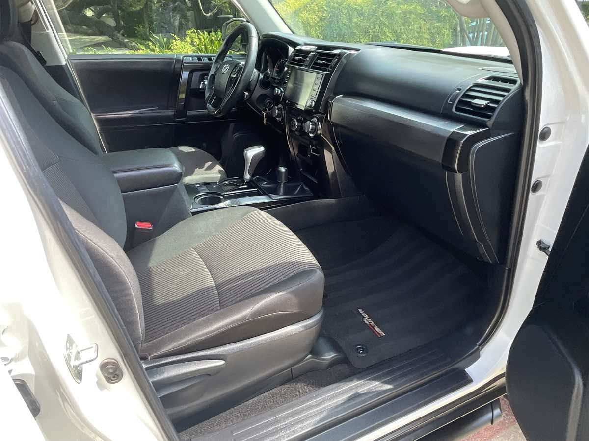 Photo 26 of this Toyota 4Runner