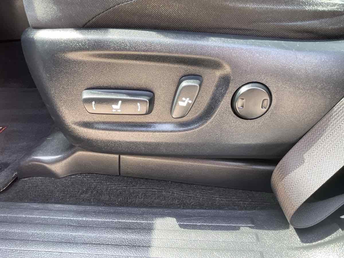 Photo 28 of this Toyota 4Runner