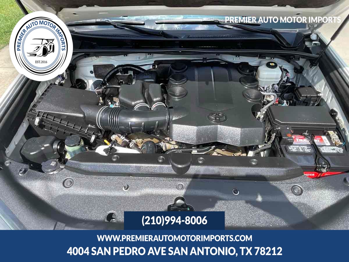 Photo 33 of this Toyota 4Runner