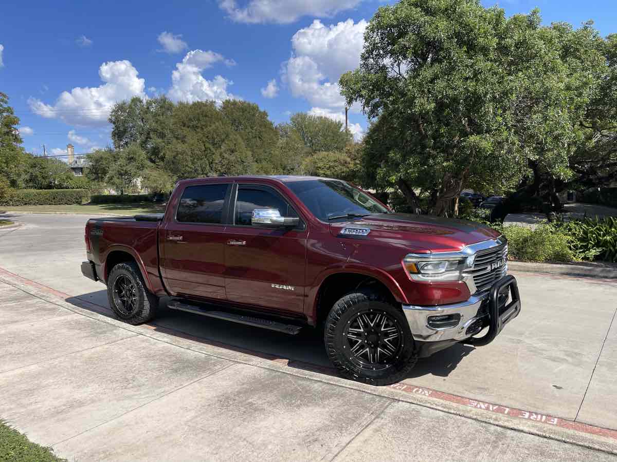 Photo 3 of this Ram 1500