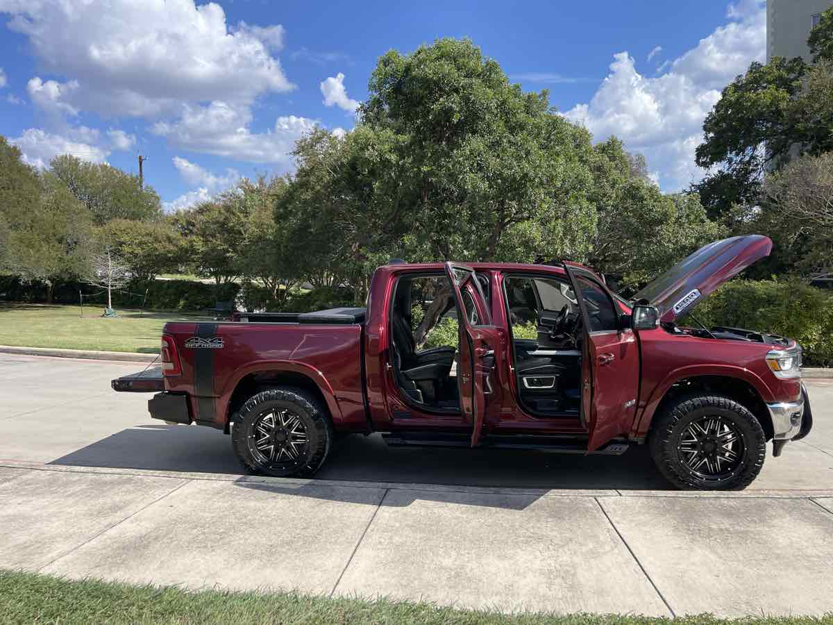 Photo 12 of this Ram 1500
