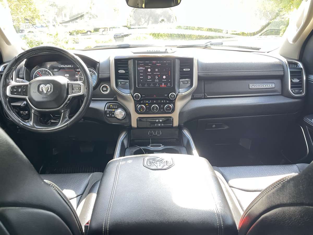 Photo 13 of this Ram 1500