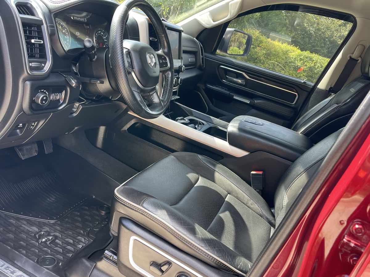 Photo 24 of this Ram 1500