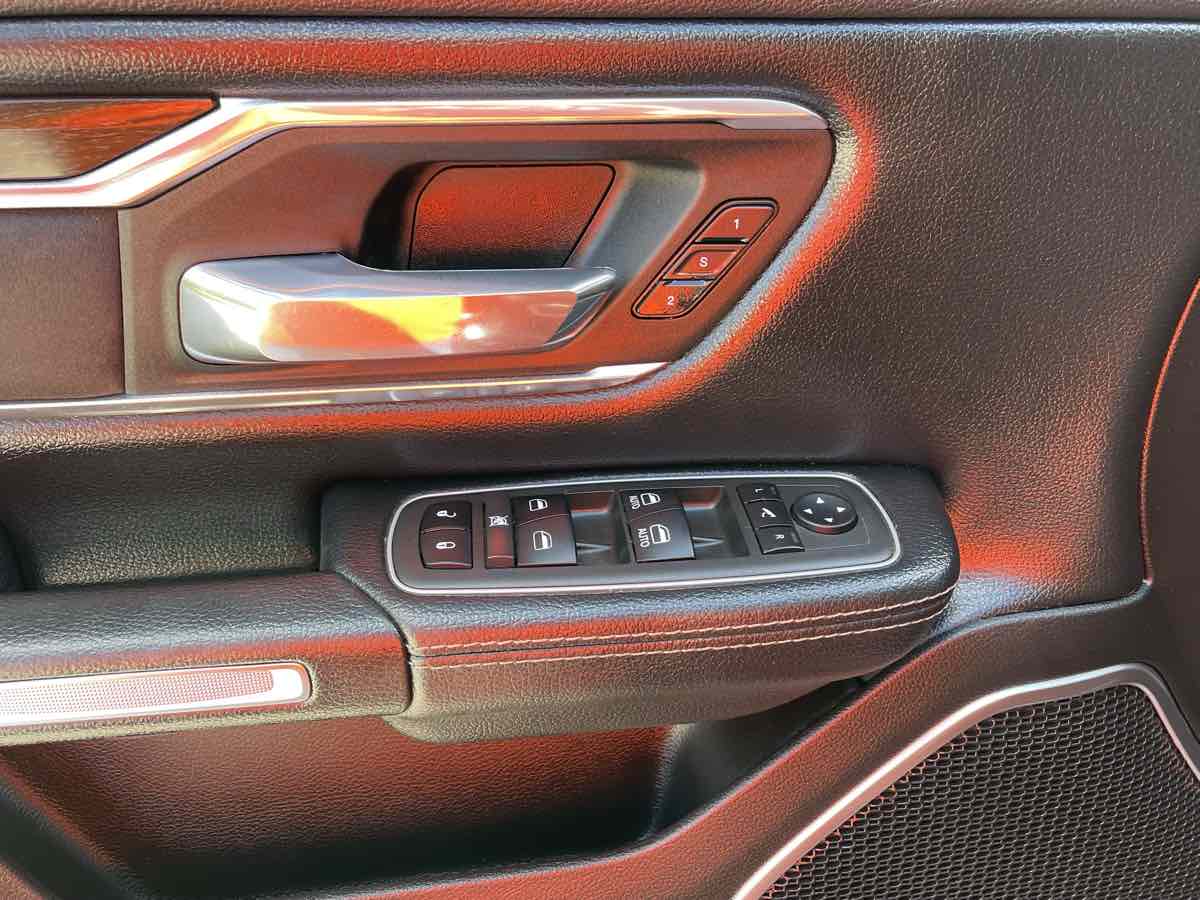 Photo 28 of this Ram 1500