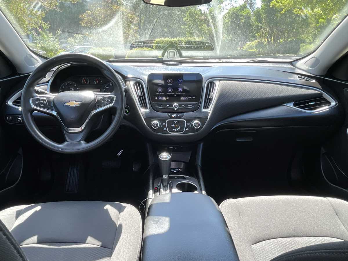 Photo 13 of this Chevrolet Malibu