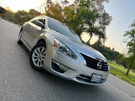 Sold 2015 Nissan Altima 2.5 S