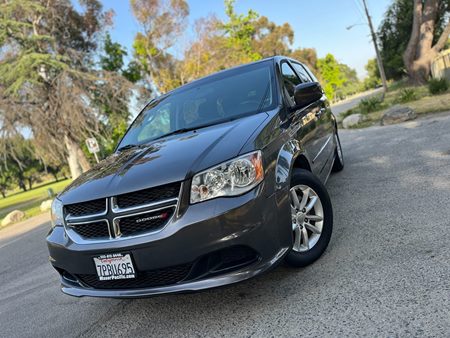 Sold 2016 Dodge Grand Caravan SXT