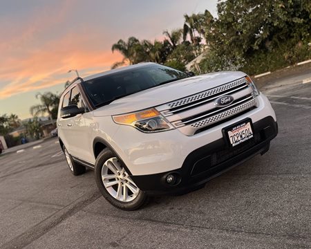 Sold 2014 Ford Explorer XLT