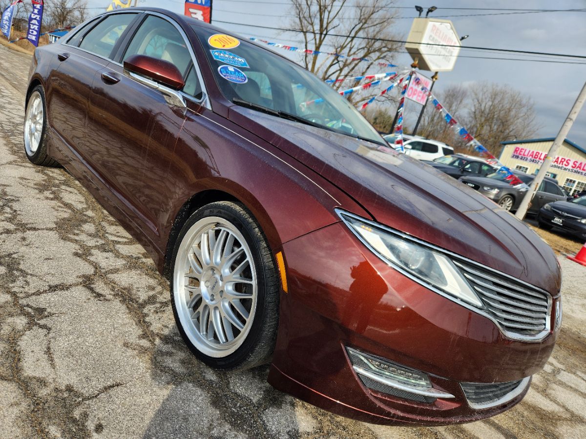 2016 Lincoln MKZ photo 2