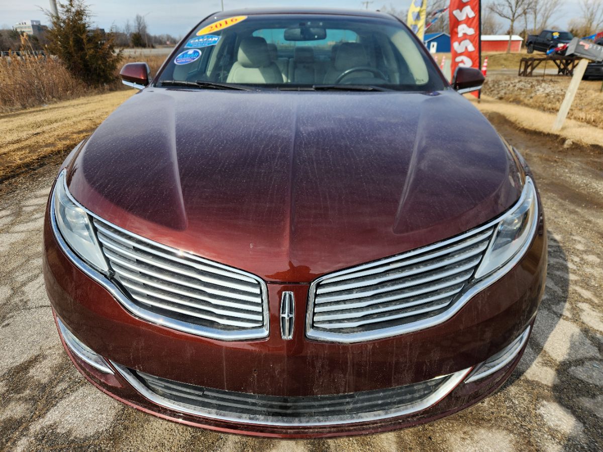 2016 Lincoln MKZ photo 3