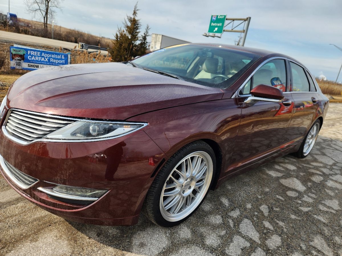2016 Lincoln MKZ photo 4