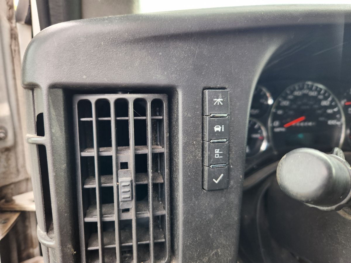 2014 Chevrolet Express Cargo Work Van - Photo 13