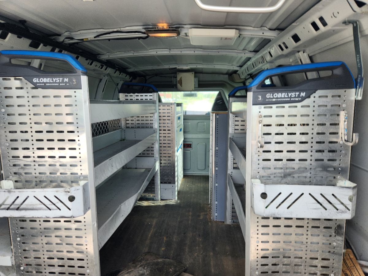 2014 Chevrolet Express Cargo Work Van - Photo 23