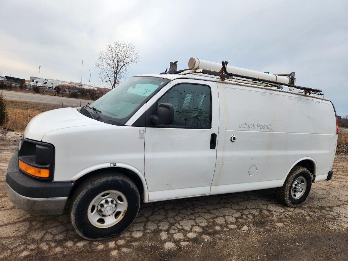 2014 Chevrolet Express Cargo Work Van - Photo 5
