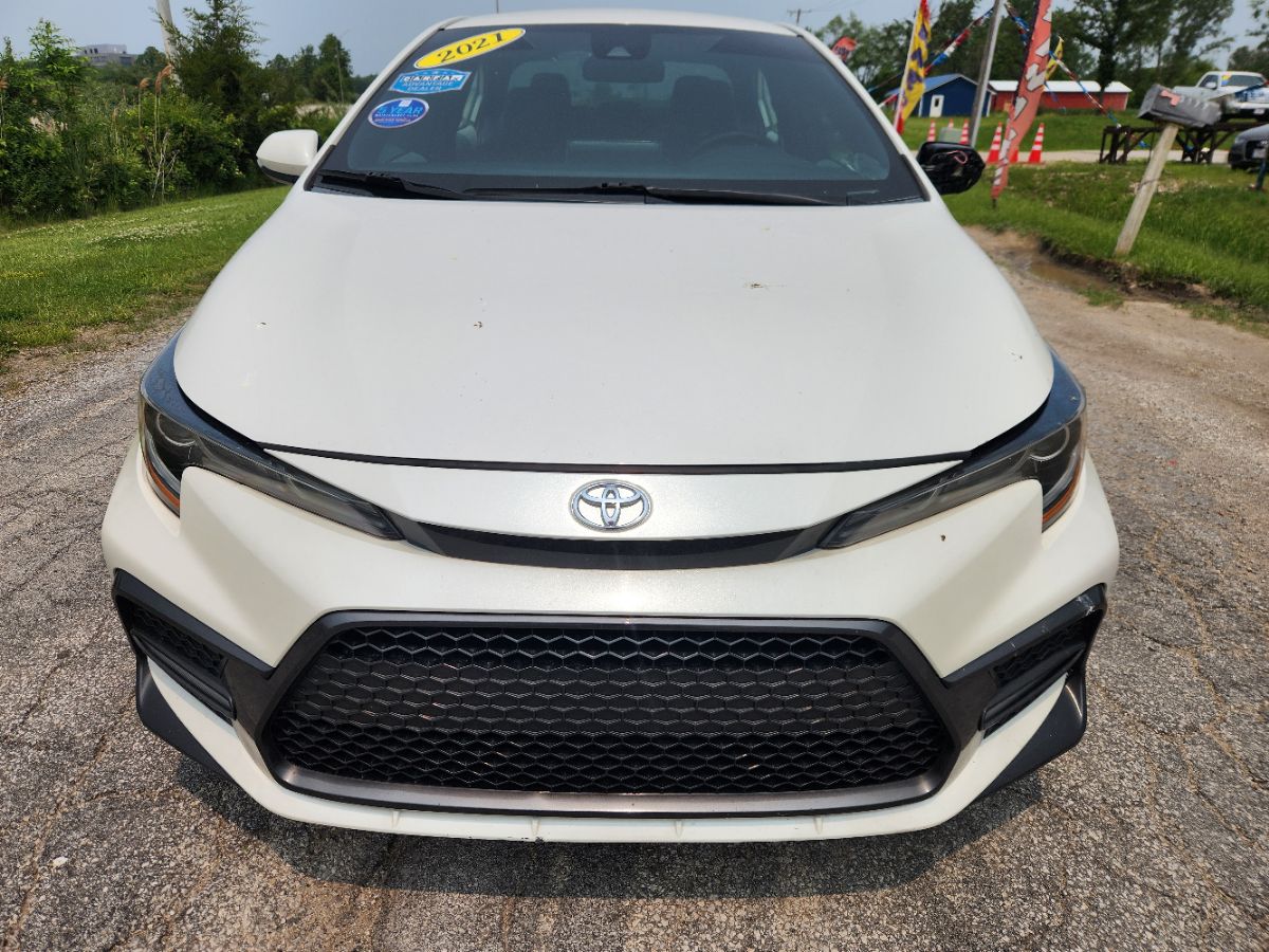 2021 Toyota Corolla SE photo 3