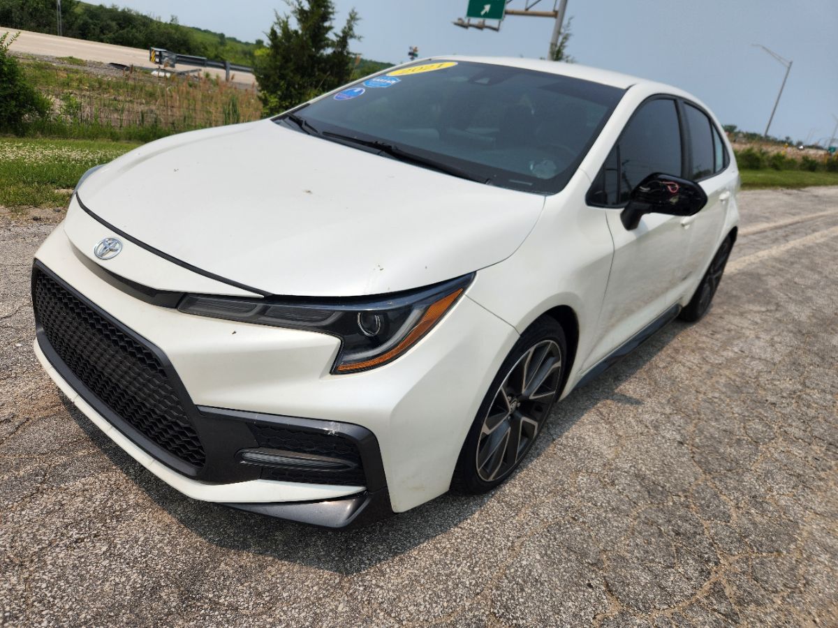 2021 Toyota Corolla SE photo 4