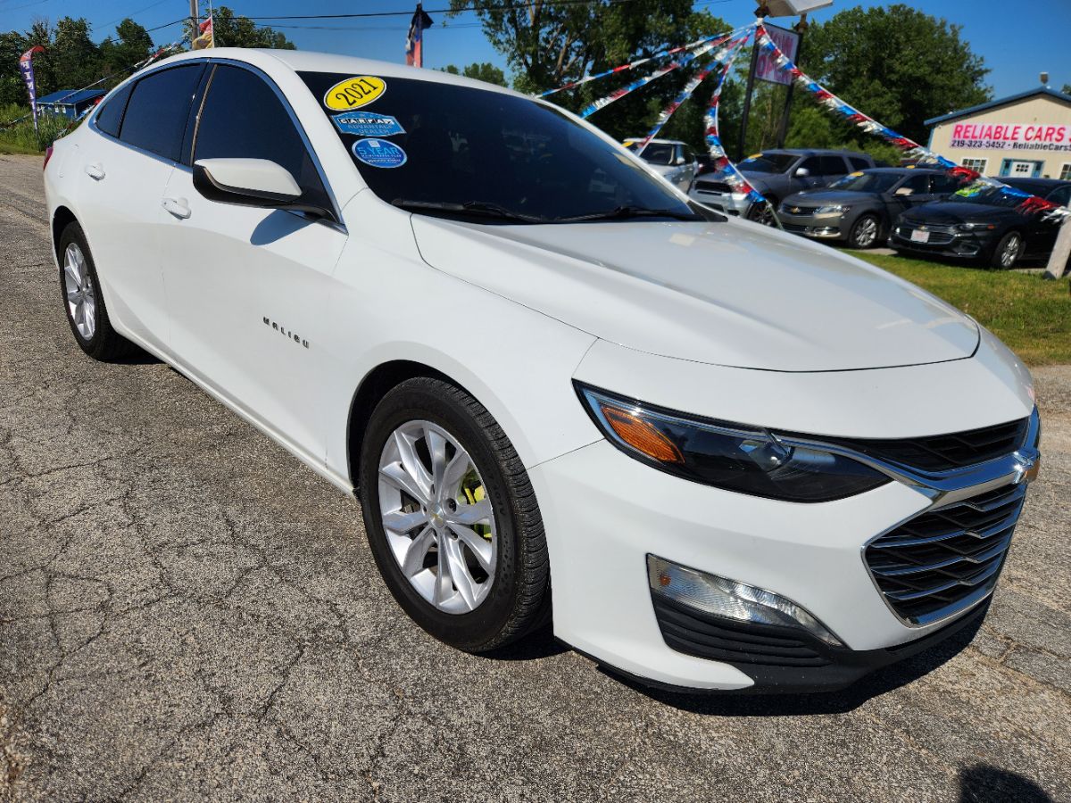 2021 Chevrolet Malibu 1LT photo 2