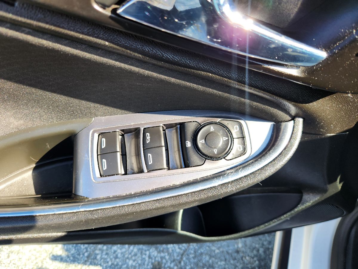 2021 Chevrolet Malibu 1LT photo 12
