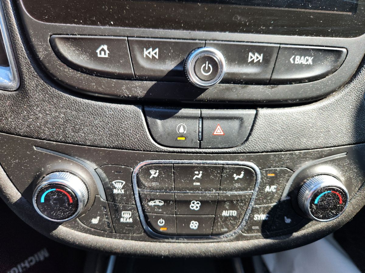 2021 Chevrolet Malibu 1LT photo 18