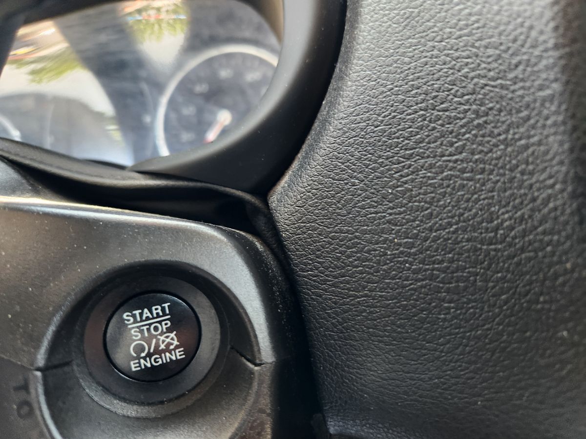 2020 Jeep Renegade Latitude photo 16