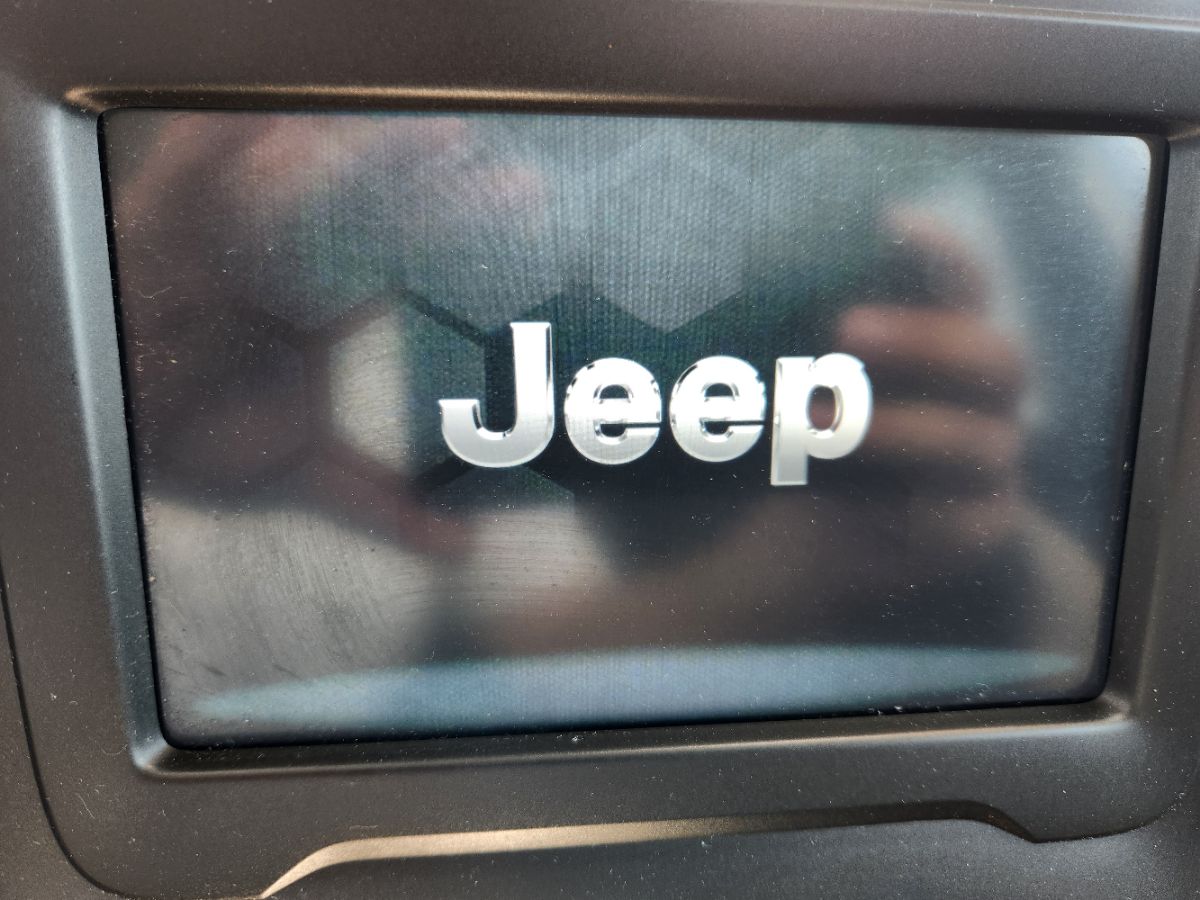 2020 Jeep Renegade Latitude photo 17