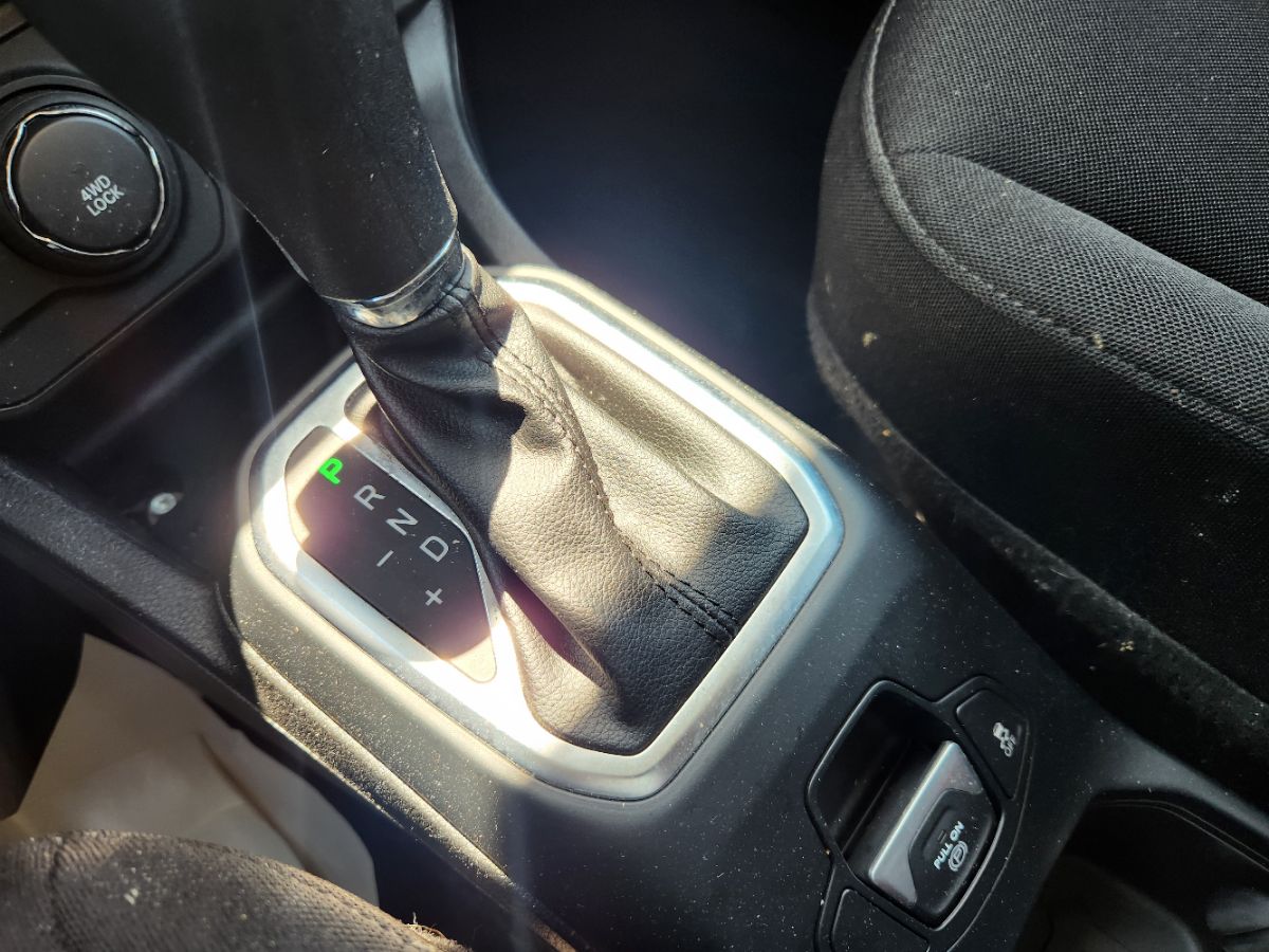 2020 Jeep Renegade Latitude photo 21