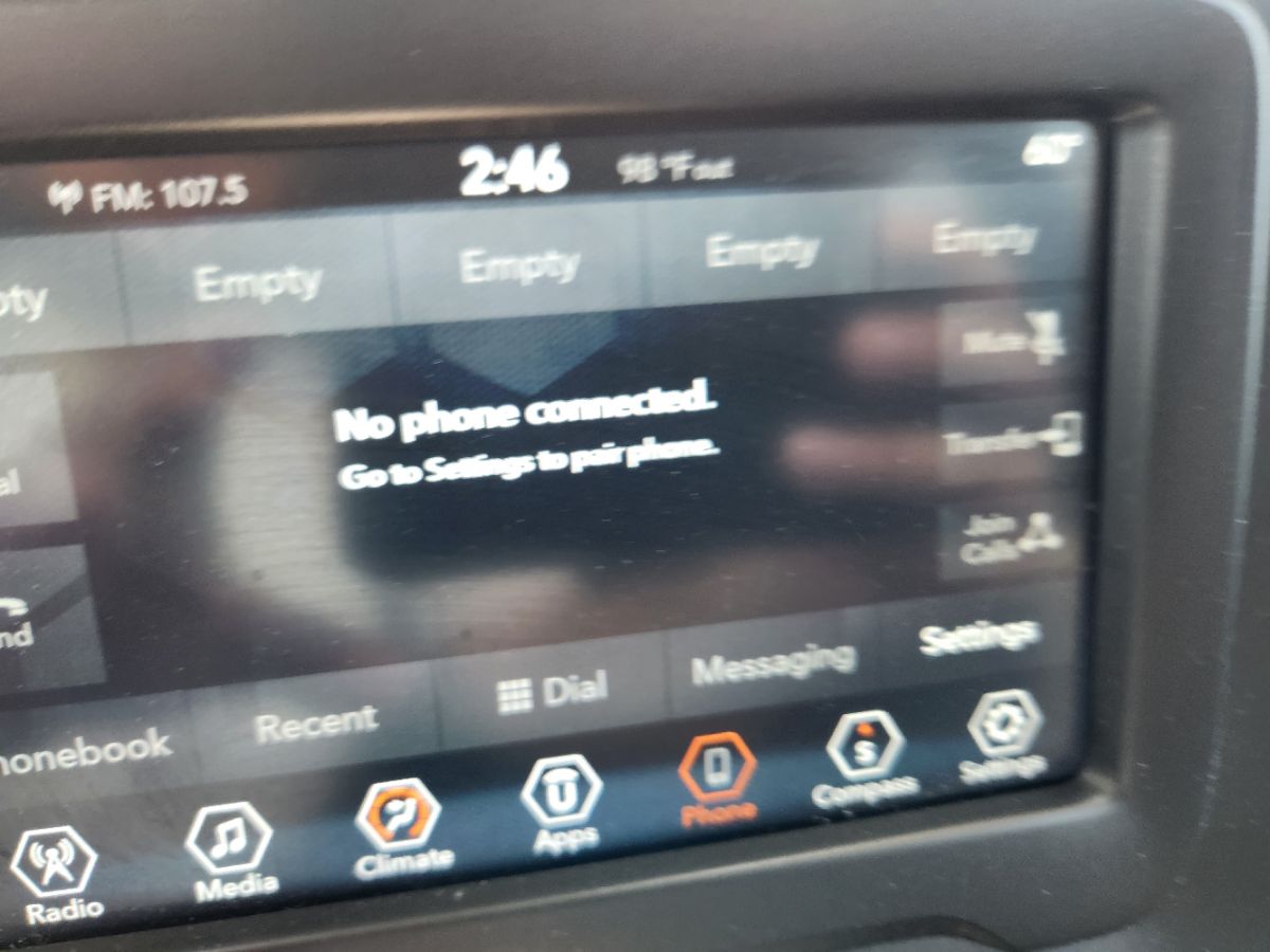 2020 Jeep Renegade Latitude photo 23