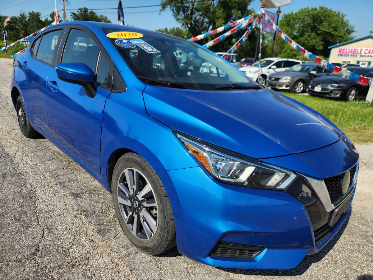 2020 Nissan Versa SV photo 2