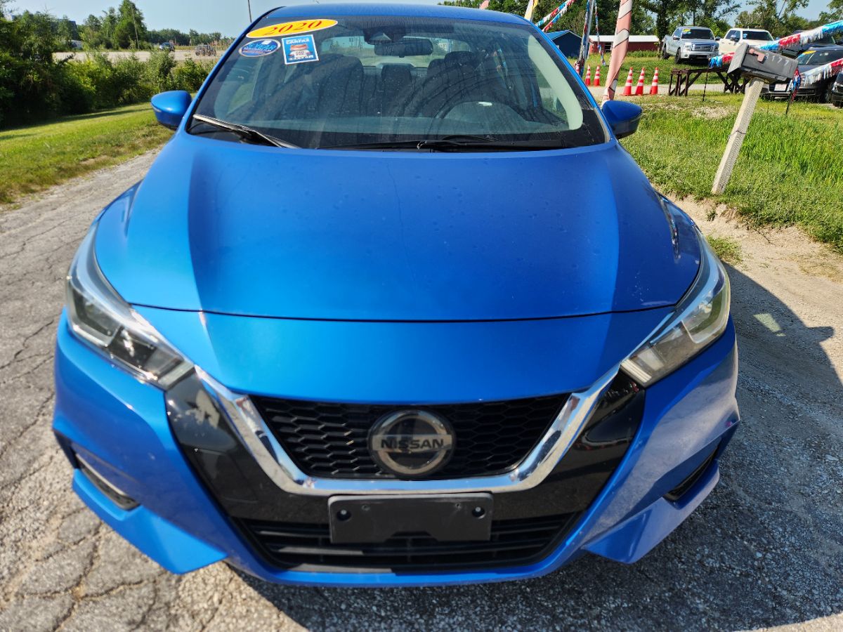 2020 Nissan Versa SV photo 3