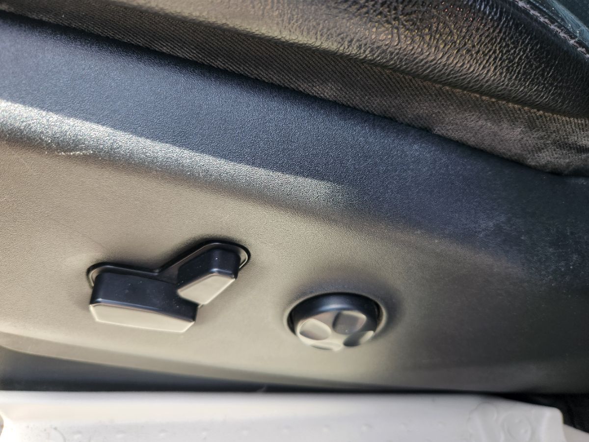 2018 Chrysler Pacifica Touring L photo 14
