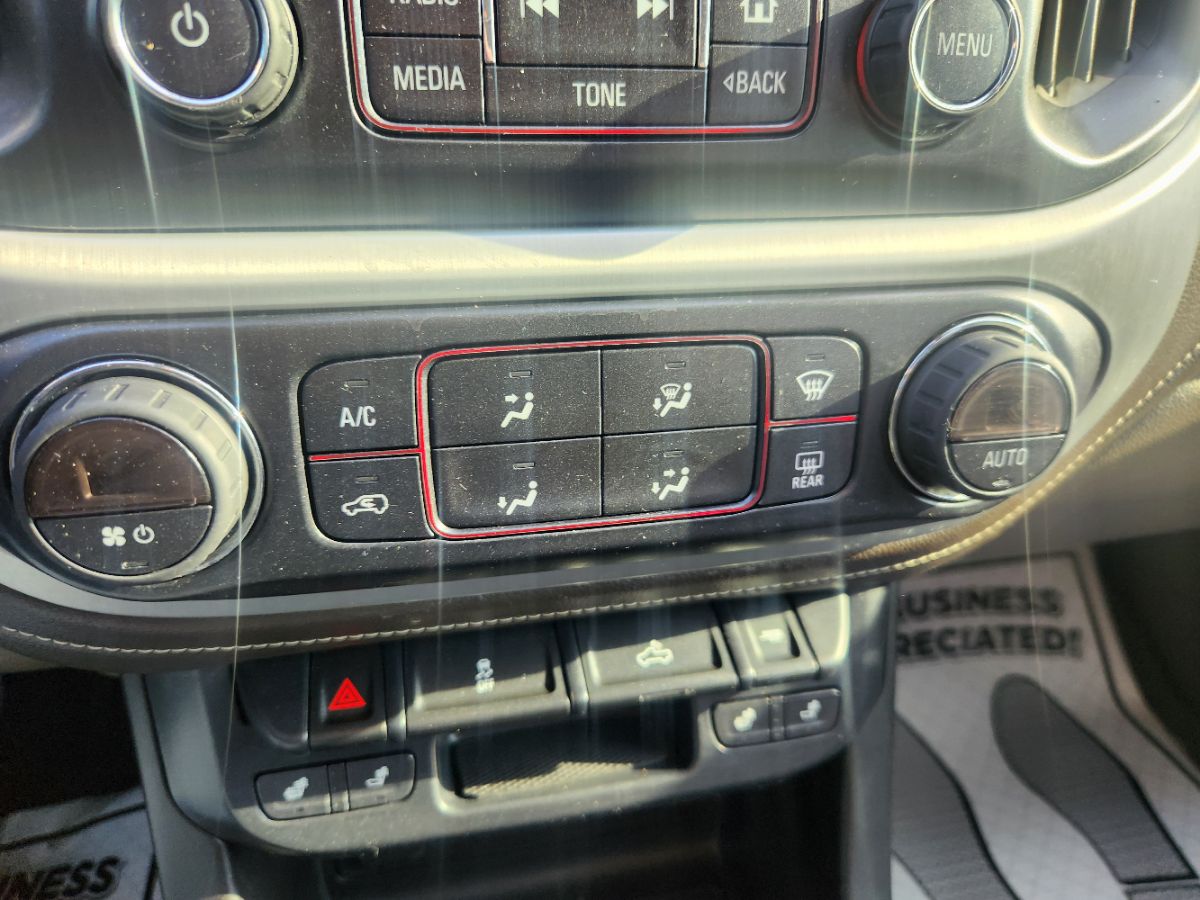 2015 Gmc Canyon SLT photo 16