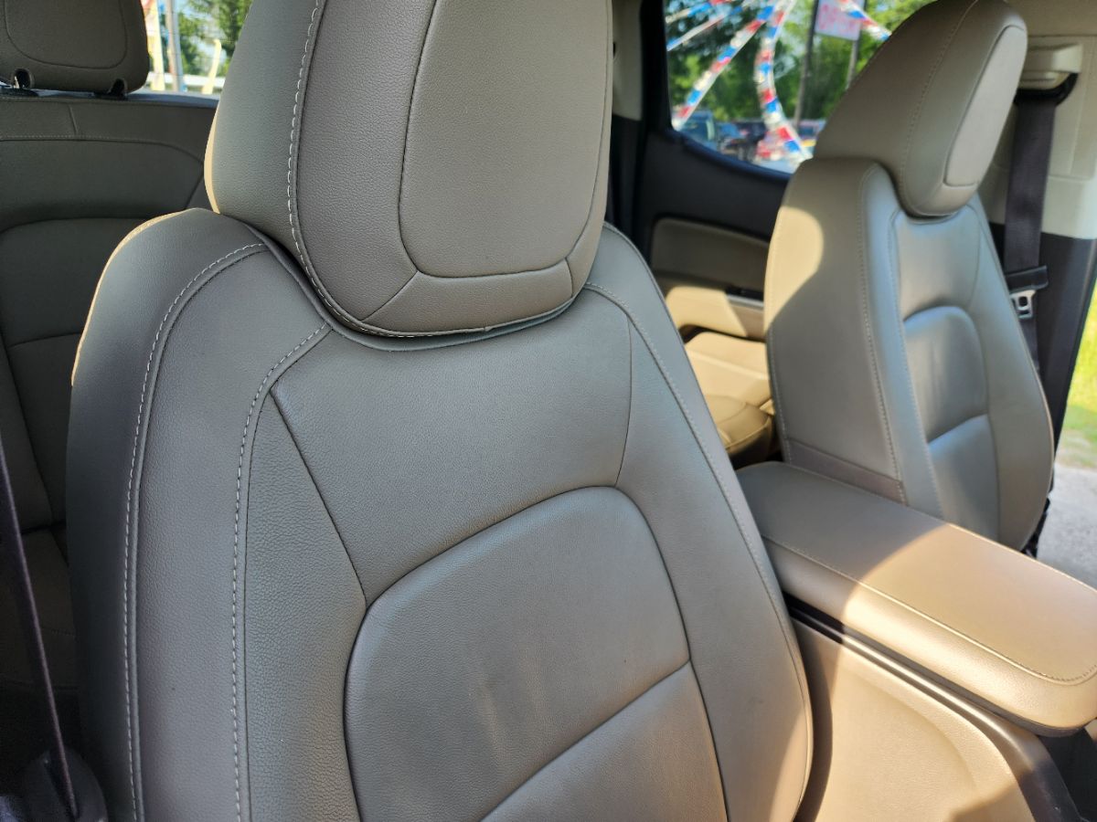 2015 Gmc Canyon SLT photo 24