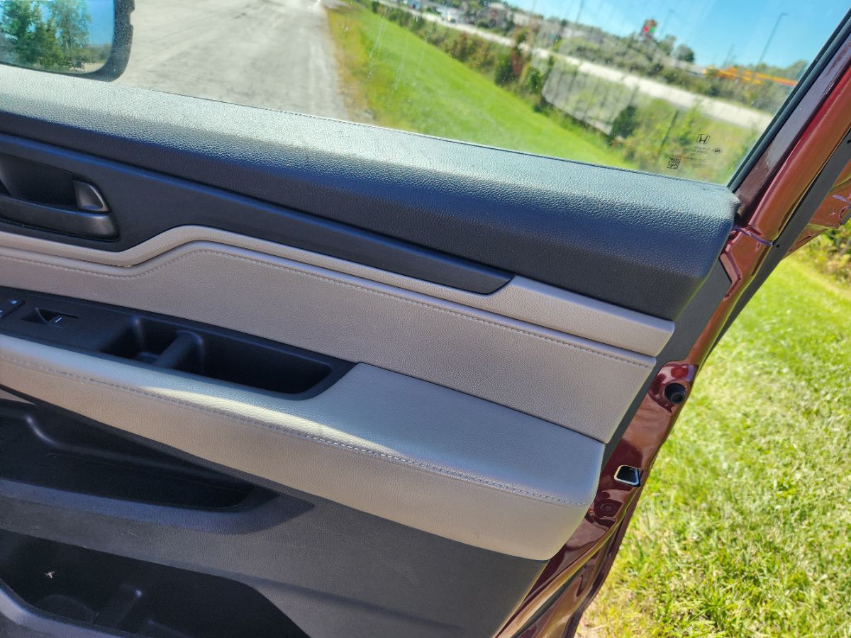 2019 Honda Odyssey EX photo 24
