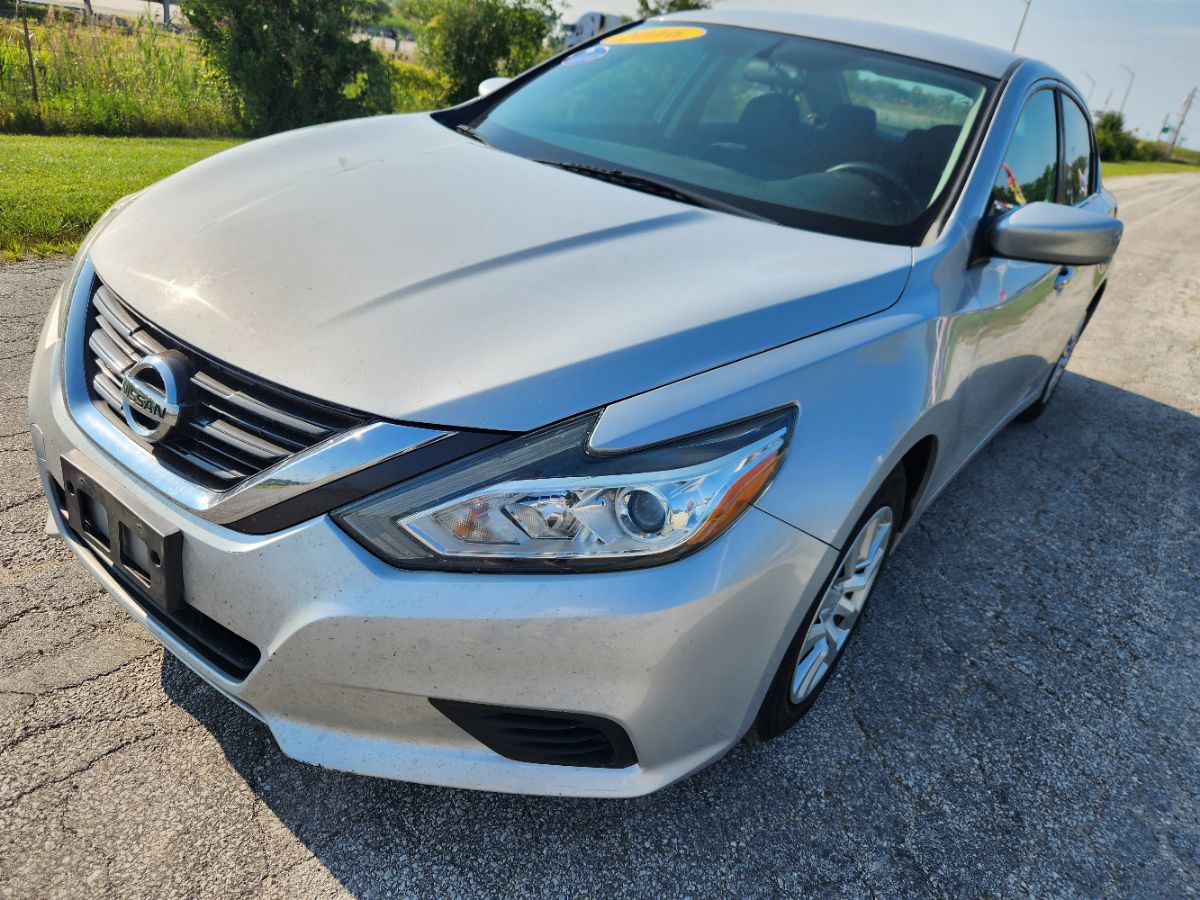 2016 Nissan Altima 2.5 photo 4