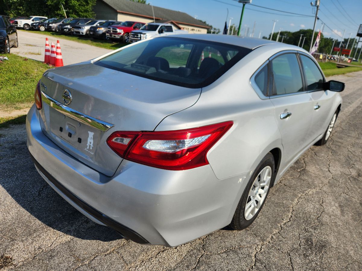 2016 Nissan Altima 2.5 photo 7