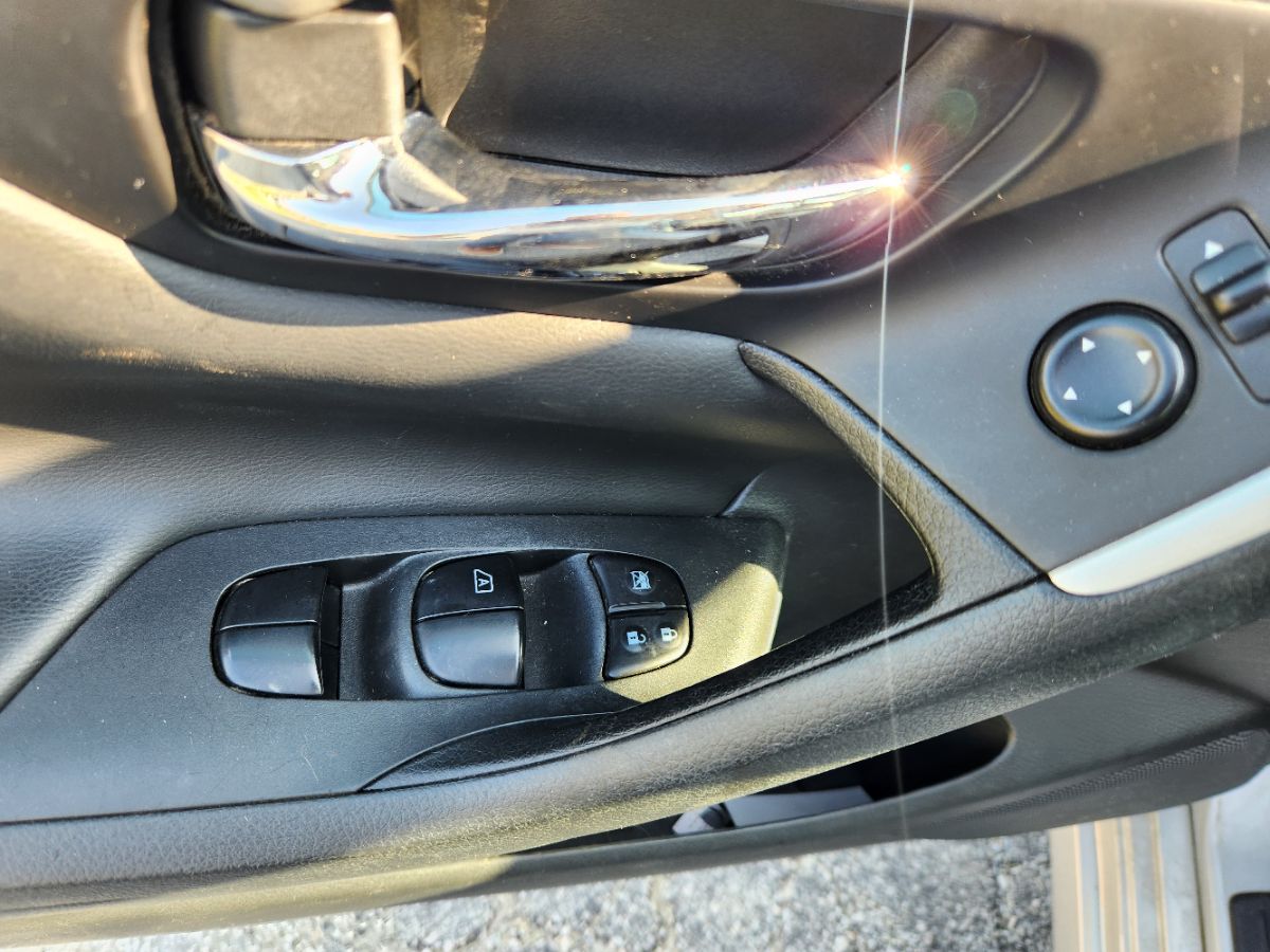 2016 Nissan Altima 2.5 photo 12