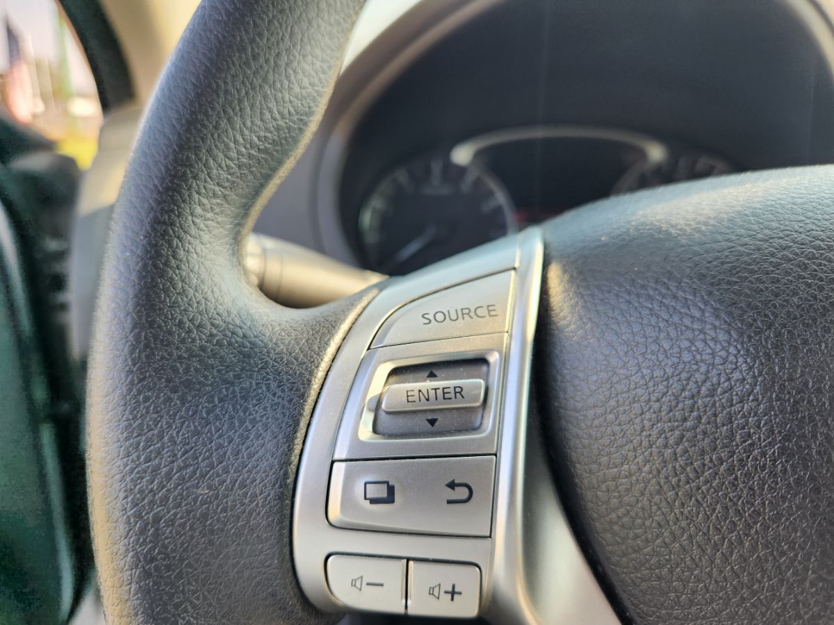 2016 Nissan Altima 2.5 photo 15
