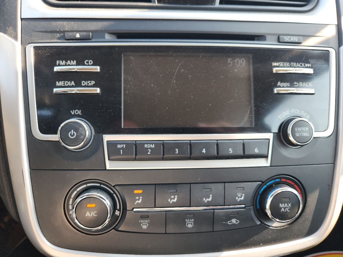 2016 Nissan Altima 2.5 photo 18