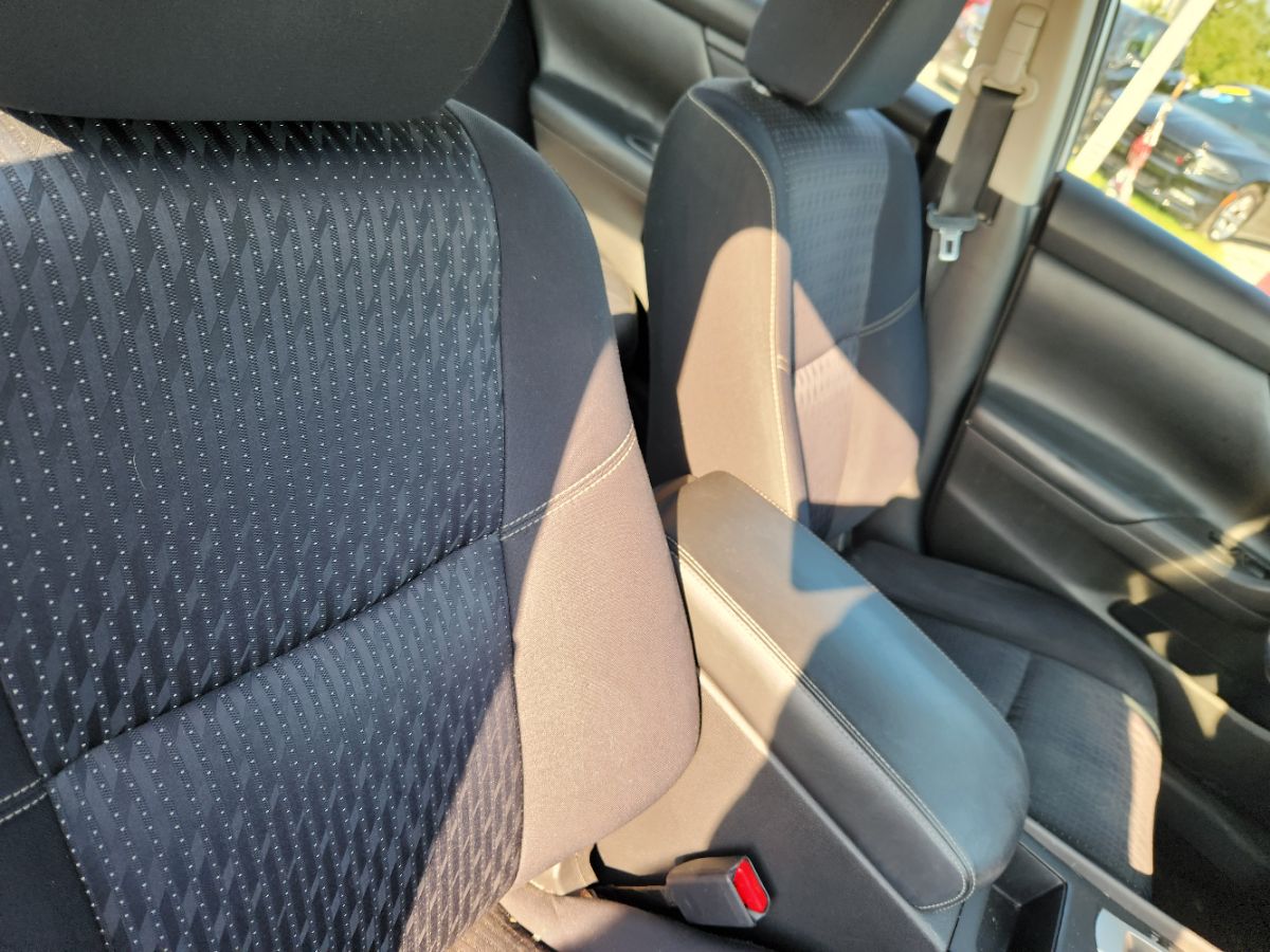 2016 Nissan Altima 2.5 photo 24