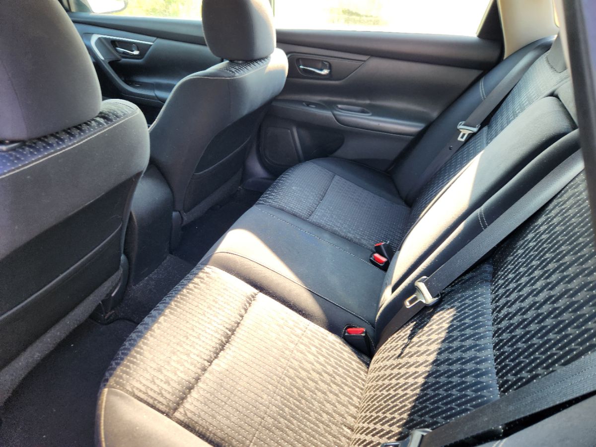 2016 Nissan Altima 2.5 photo 28