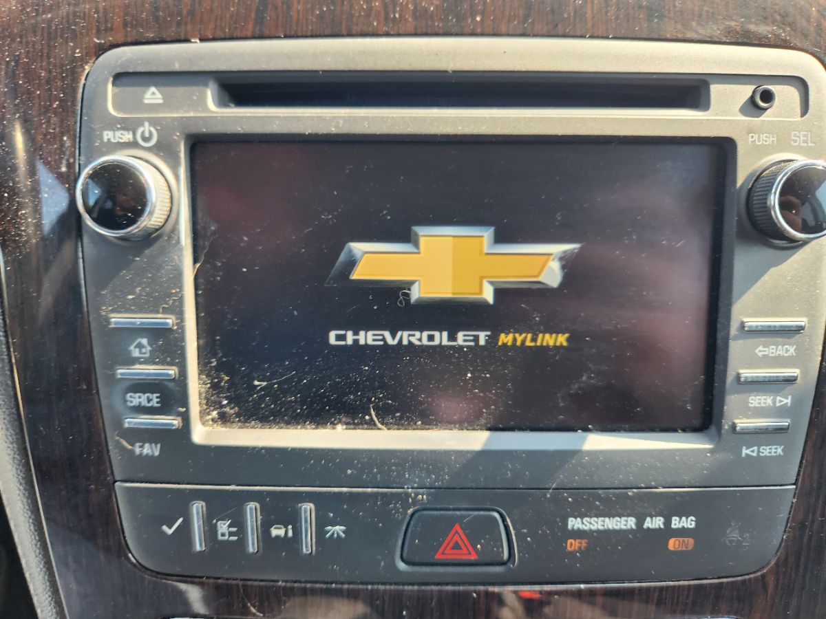 2017 Chevrolet Traverse 2LT photo 17