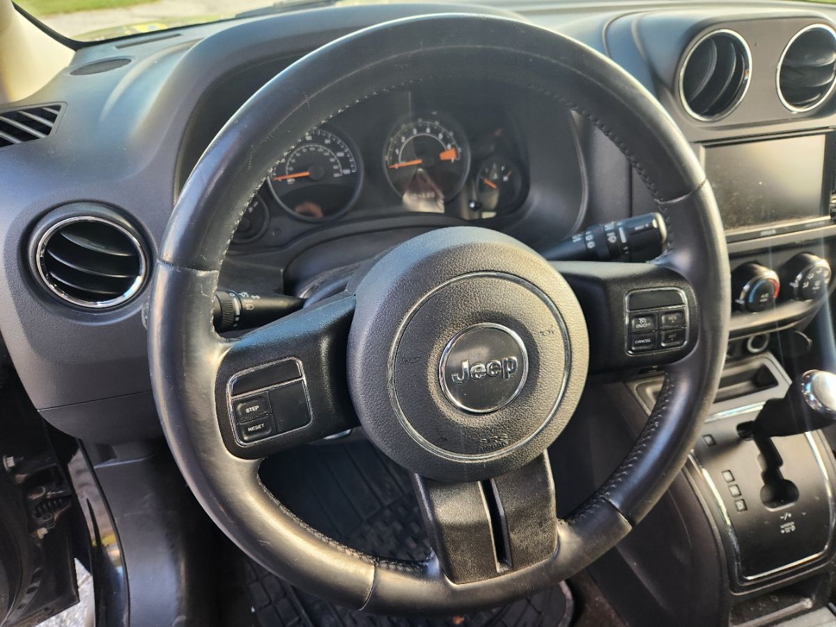 2015 Jeep Patriot High Altitude Altitude Edition photo 10
