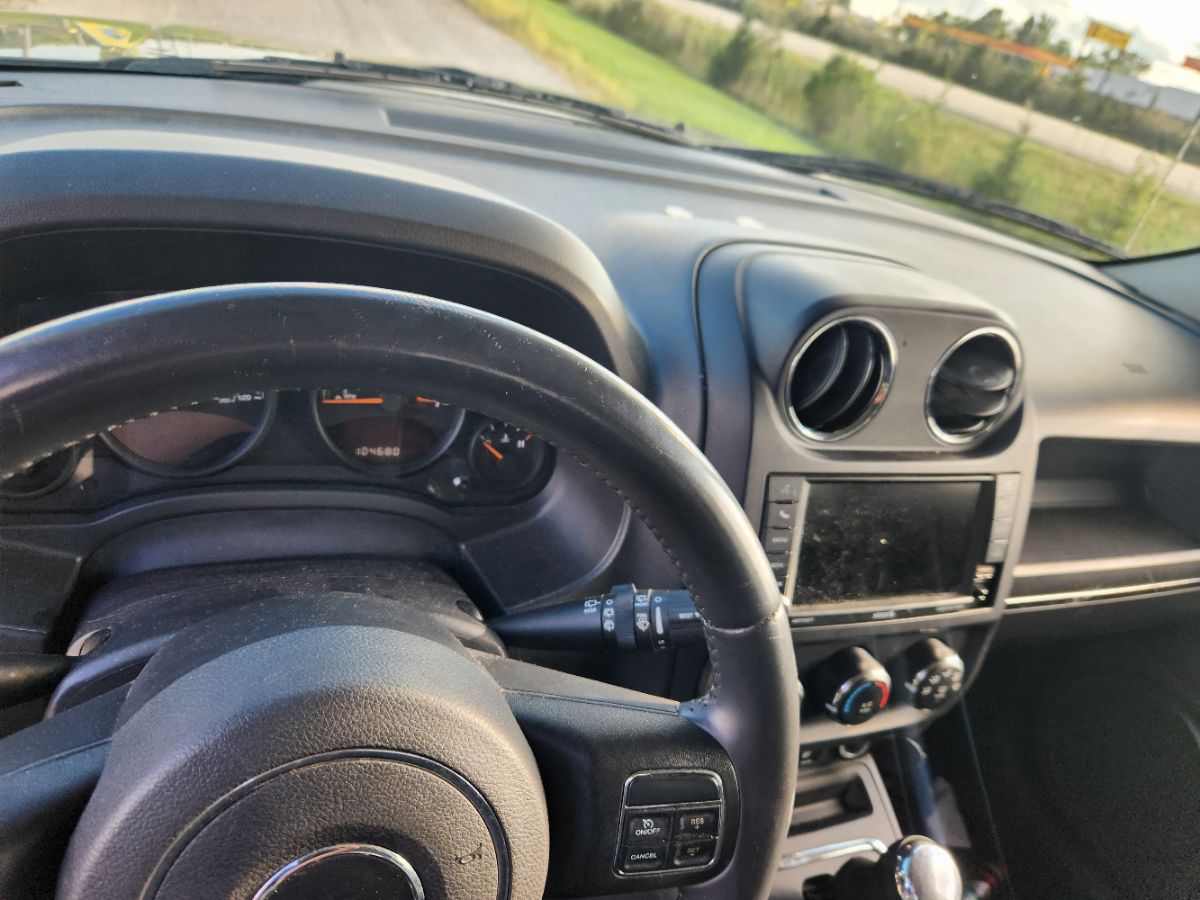 2015 Jeep Patriot High Altitude Altitude Edition photo 11